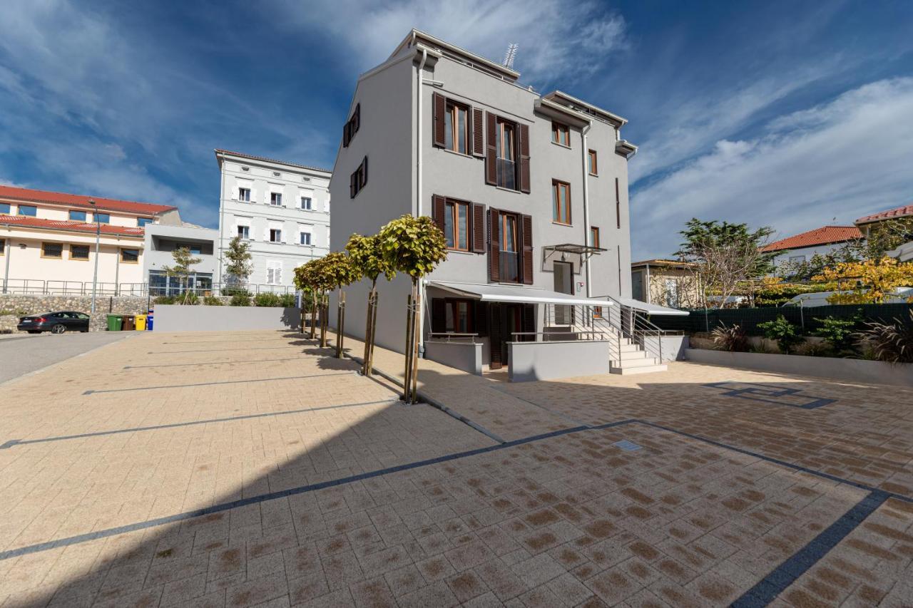 Apartments Crnekovic III Башка Экстерьер фото